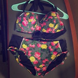 Hot topic rose print bikini